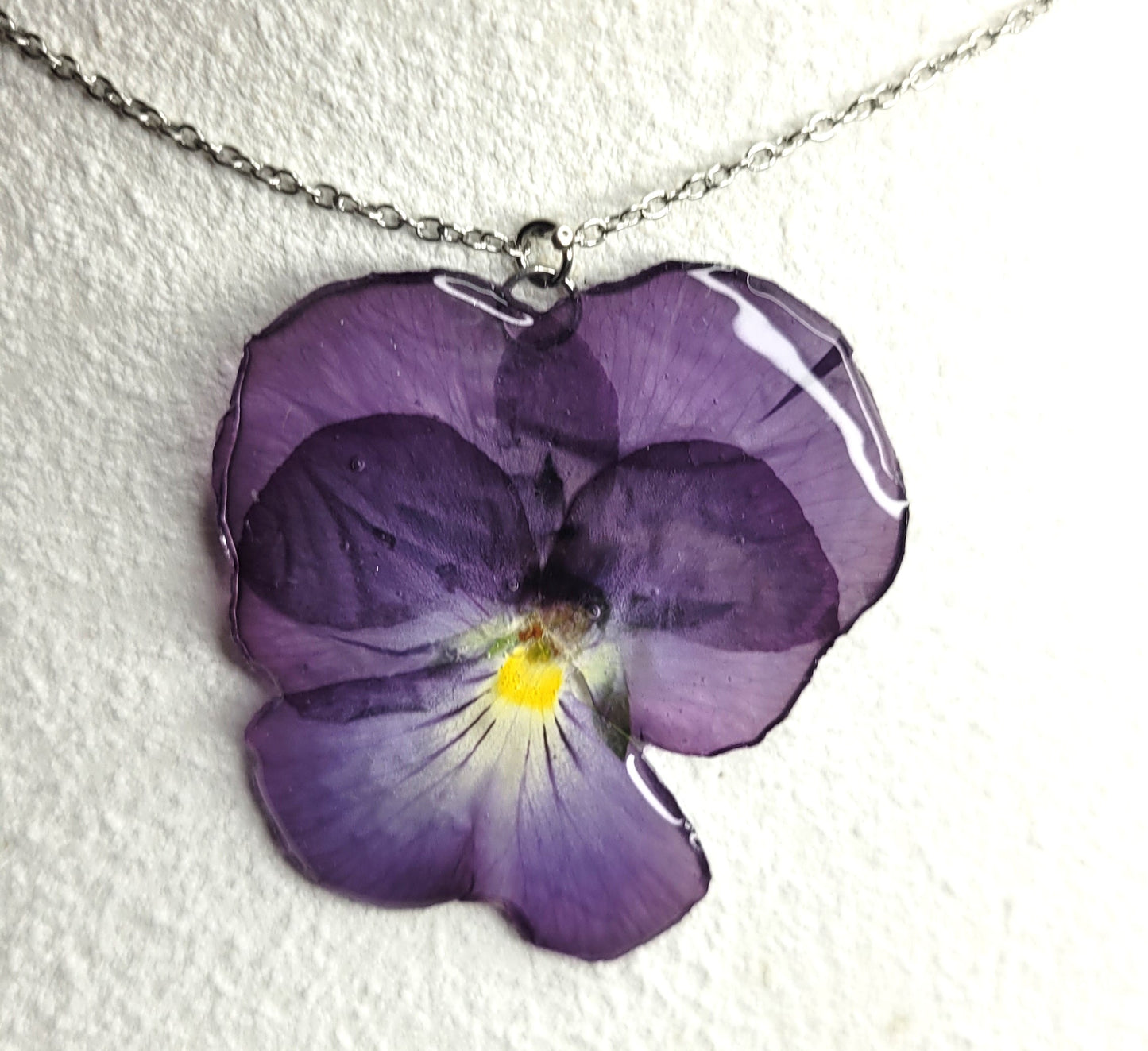 Sautoir pensée violette