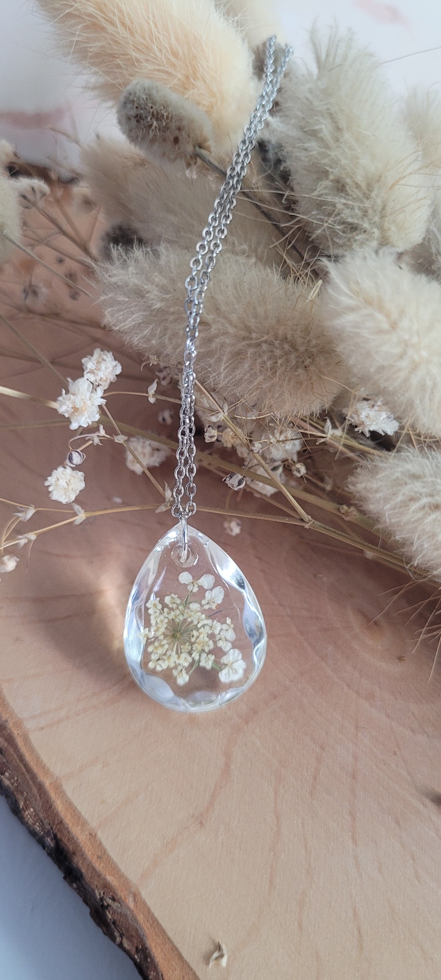 Collier Fleurs de carottes sauvages