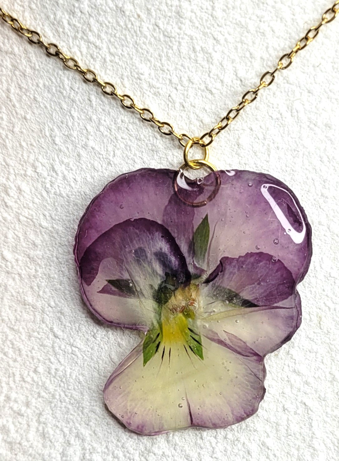 Collier pensée violette