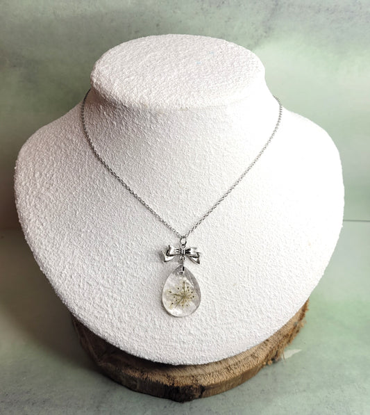 Collier Fleurs de carottes sauvages