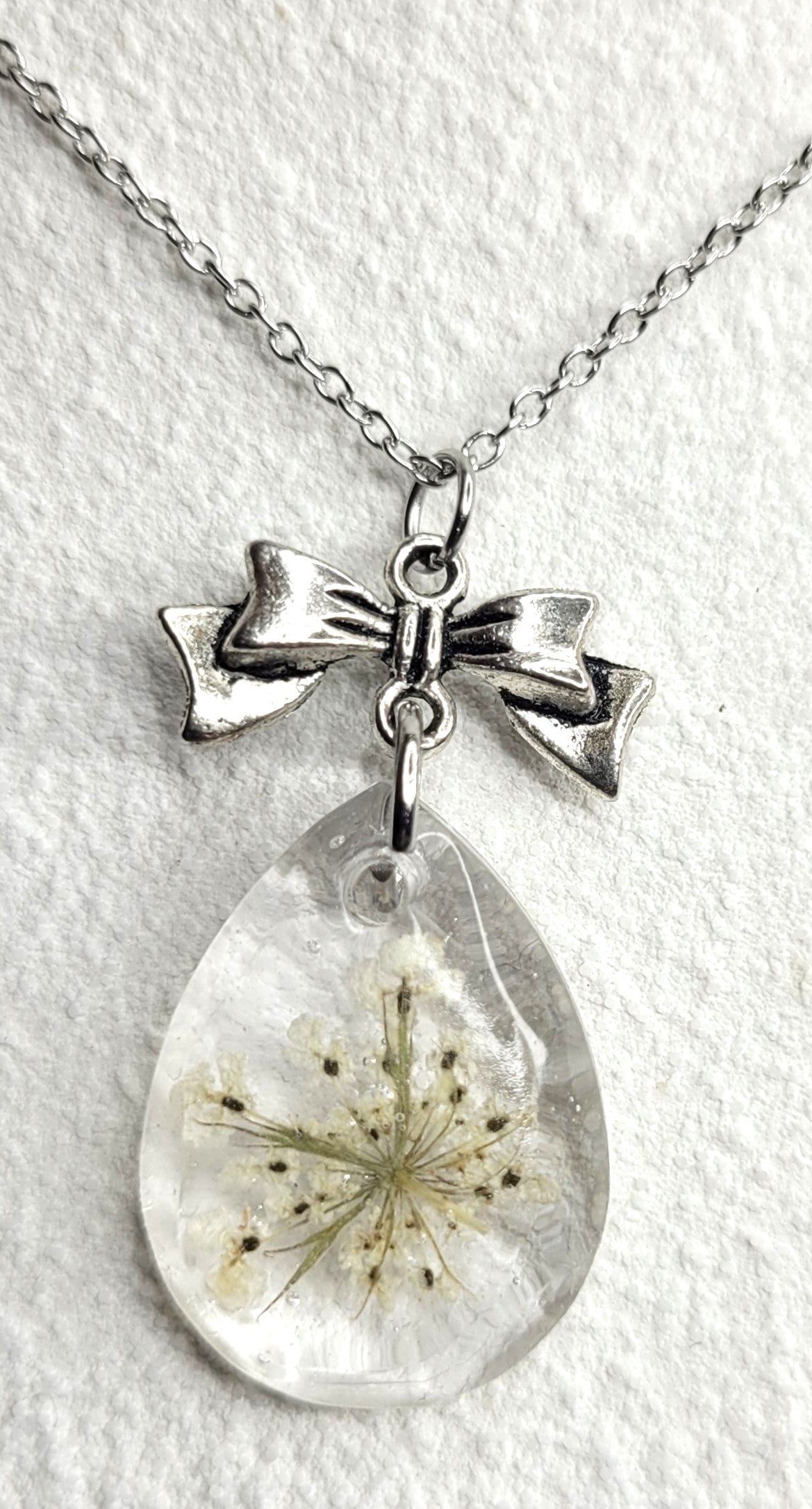 Collier Fleurs de carottes sauvages