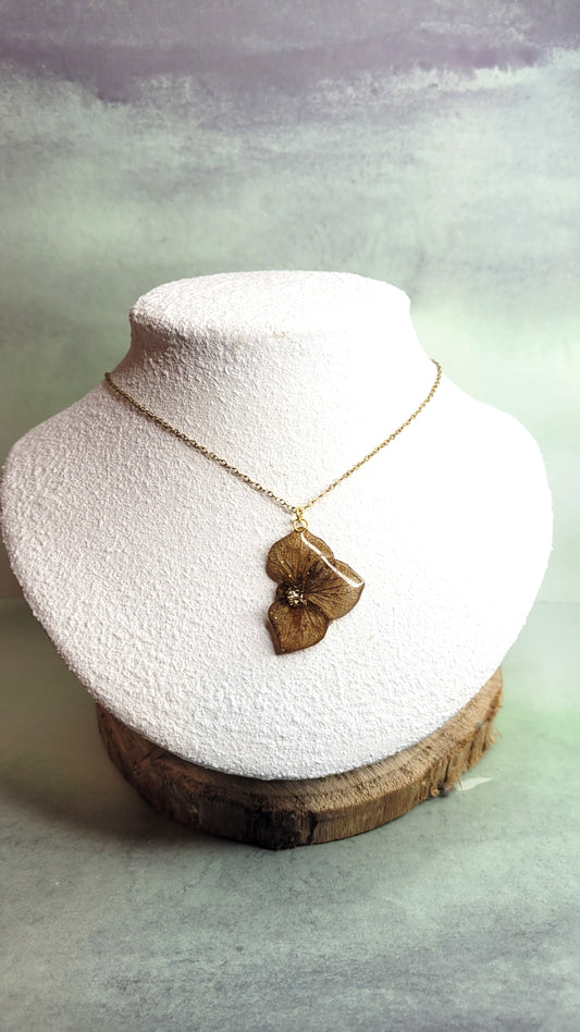 Collier demie fleur hortensia