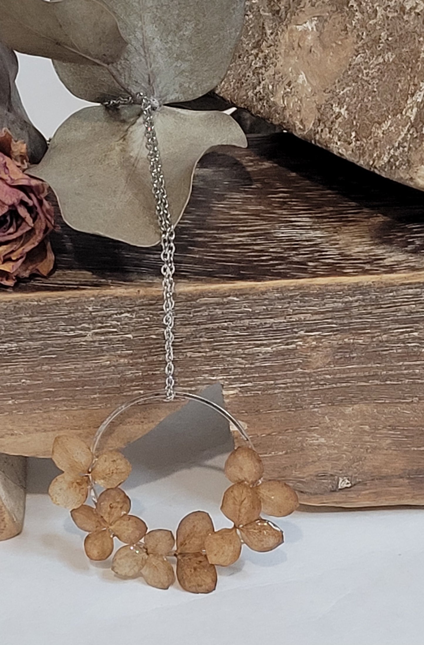 Collier couronne hortensia